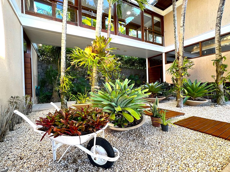 Aluguel de casa com piscina em Búzios