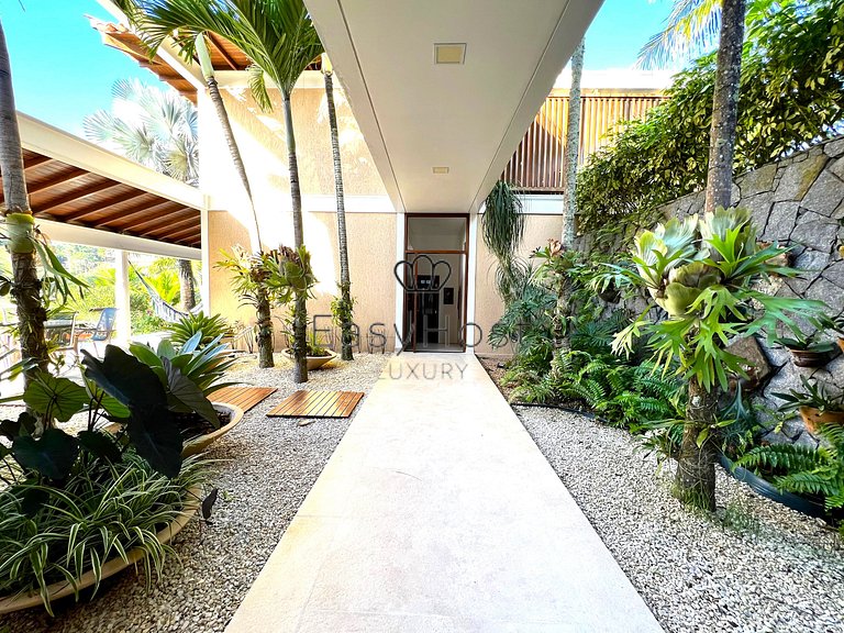 Aluguel de casa com piscina em Búzios