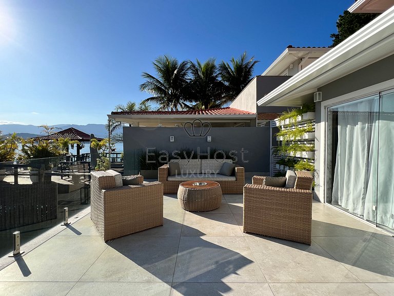 Casa beira mar à venda em Angra dos Reis