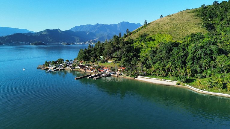 Casa beira mar à venda em Angra dos Reis