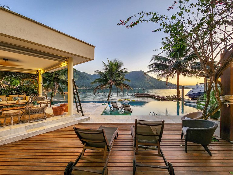 Aluguel de casa luxuosa em Angra dos Reis