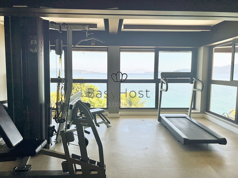 Luxury house for rent in Angra dos Reis with pool ocean view