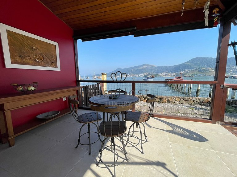 Casa de praia à venda em Angra dos Reis
