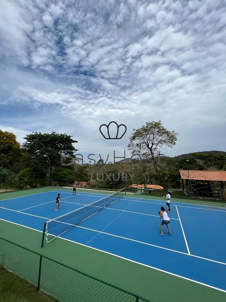 Casa de vacaciones en Itaipava con piscina