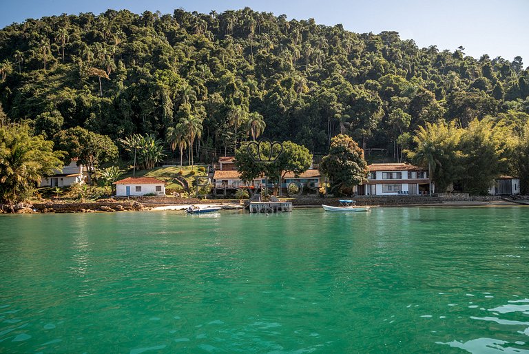 Casa a la venta en Angra dos Reis con playa y sauna