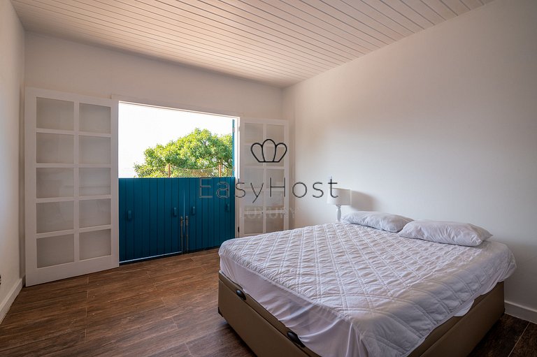 Casa à venda em Angra dos Reis com praia e sauna