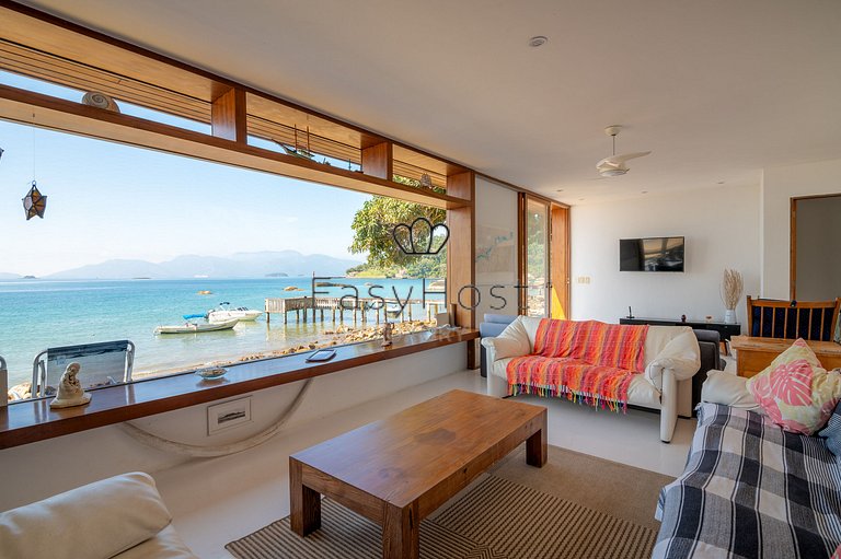 Casa à venda em Angra dos Reis com praia e sauna - AngV078