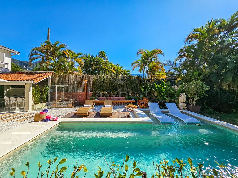 Casa para alugar em Angra dos Reis com piscina