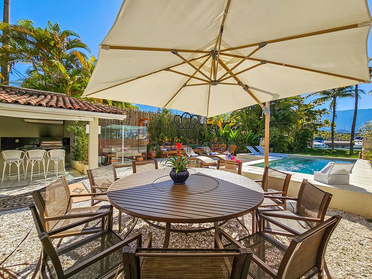 Casa para alugar em Angra dos Reis com piscina