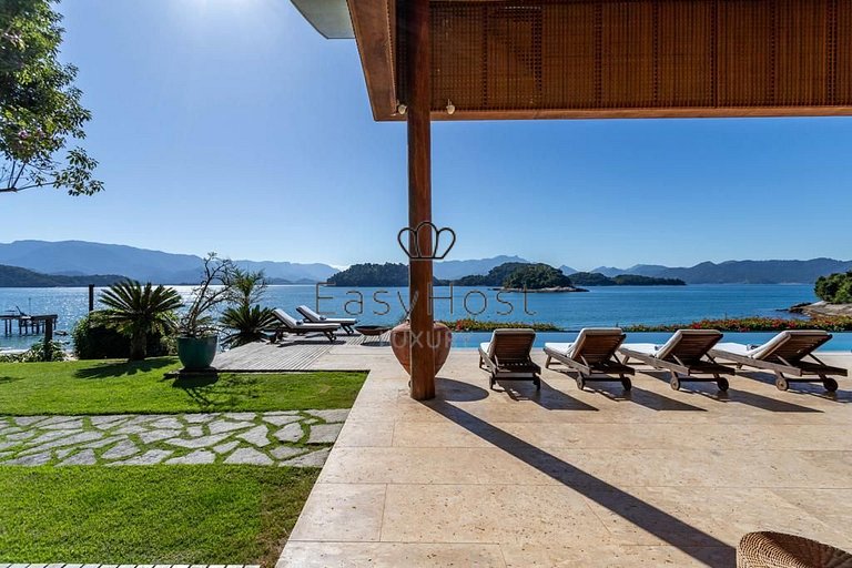 Casa de luxo pé na areia à venda Angra dos Reis frente mar