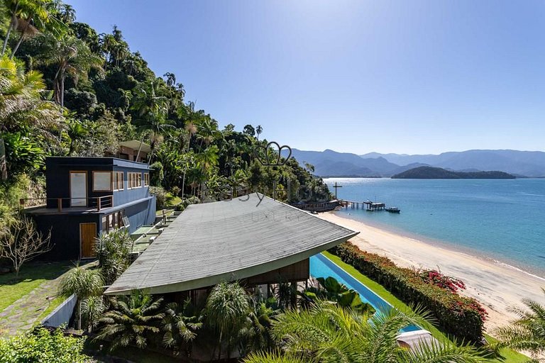 Casa de luxo pé na areia à venda Angra dos Reis frente mar