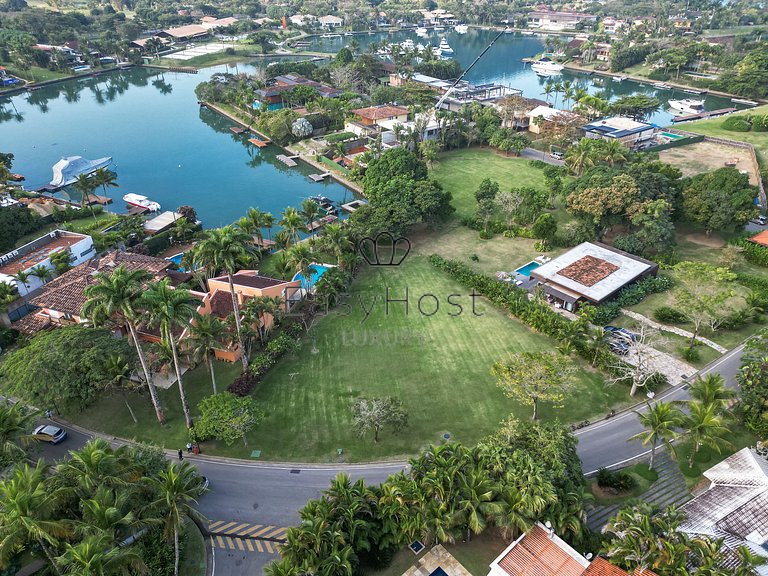 Land for sale in Paraty, overlooking the Canal.