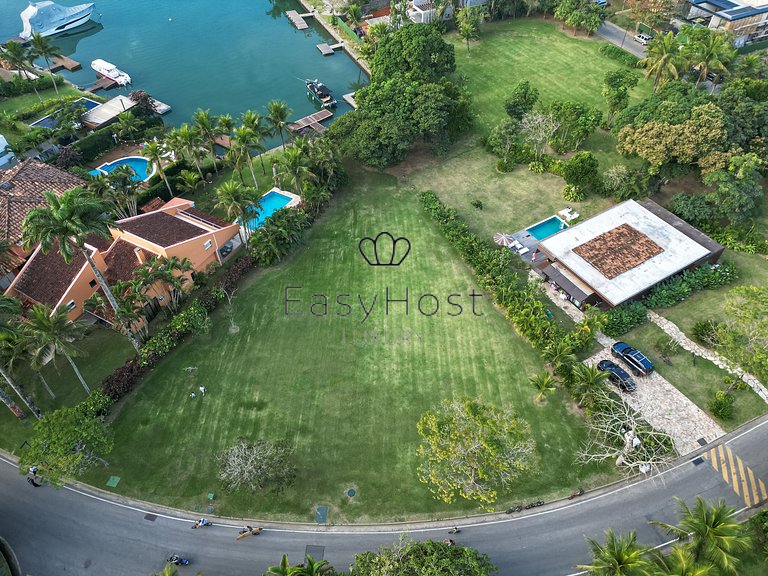 Land for sale in Paraty, overlooking the Canal.