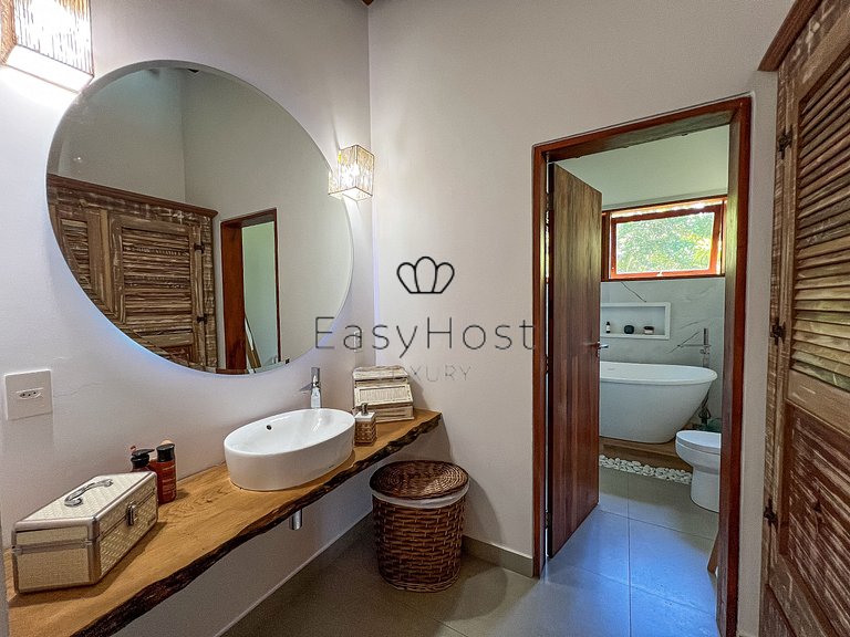 House for sale in Paraty with pool and gourmet area.