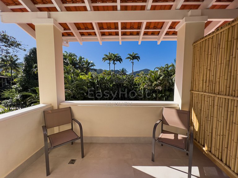 Casa à venda em Paraty com piscina e área gourmet em condomí