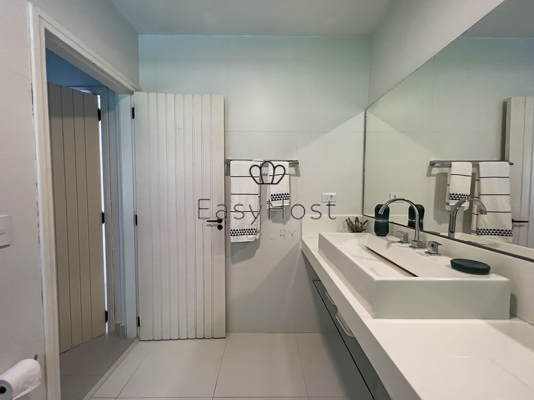 Casa en alquiler vacacional con piscina en Paraty - PAR03