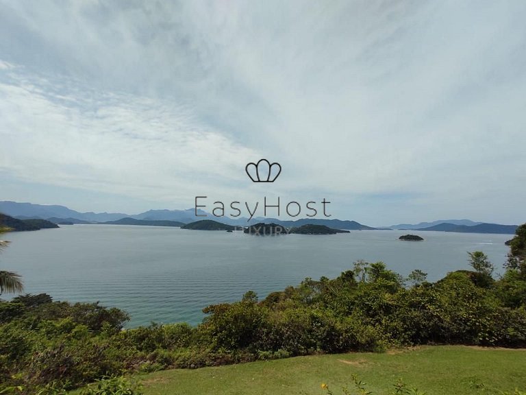 Land by the sea for sale in Angra dos Reis with imóvel