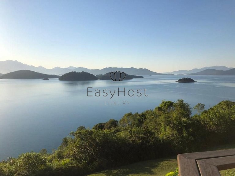 Terreno beira mar à venda em Angra dos Reis com imóvel de 03