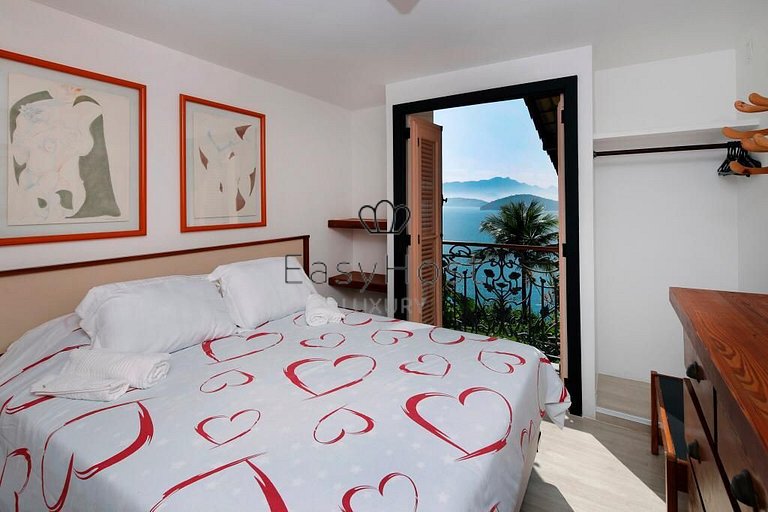 Terreno beira mar à venda em Angra dos Reis com imóvel