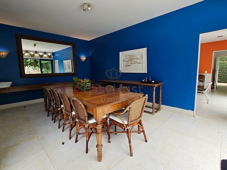 Casa en venta en Angra dos Reis en el Condominio Portogalo.