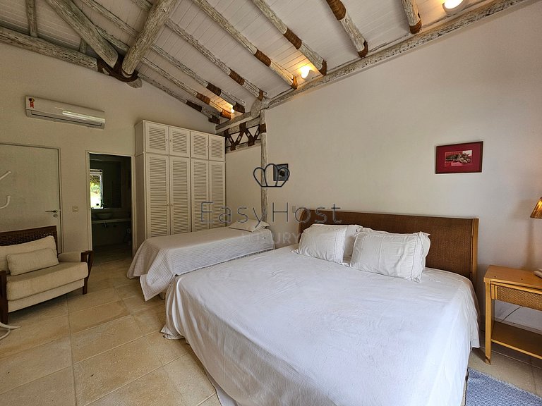 House for sale Angra dos Reis in the Portogalo Condominium