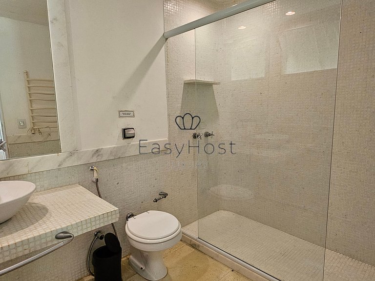 Casa à venda em Angra dos Reis no Condomínio Portogalo