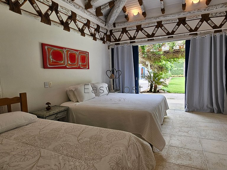 Casa en venta en Angra dos Reis en el Condominio Portogalo.