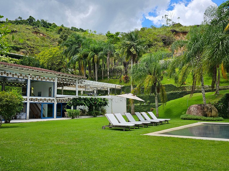 Casa à venda em Angra dos Reis no Condomínio Portogalo - Ang
