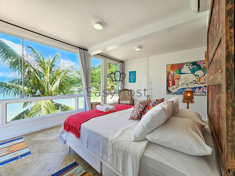 Casa para temporada em Angra dos Reis com piscina e praia