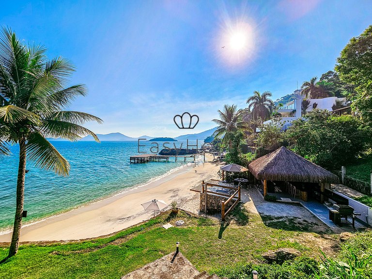 Aluguel de casa de luxo em Angra dos Reis com piscina borda