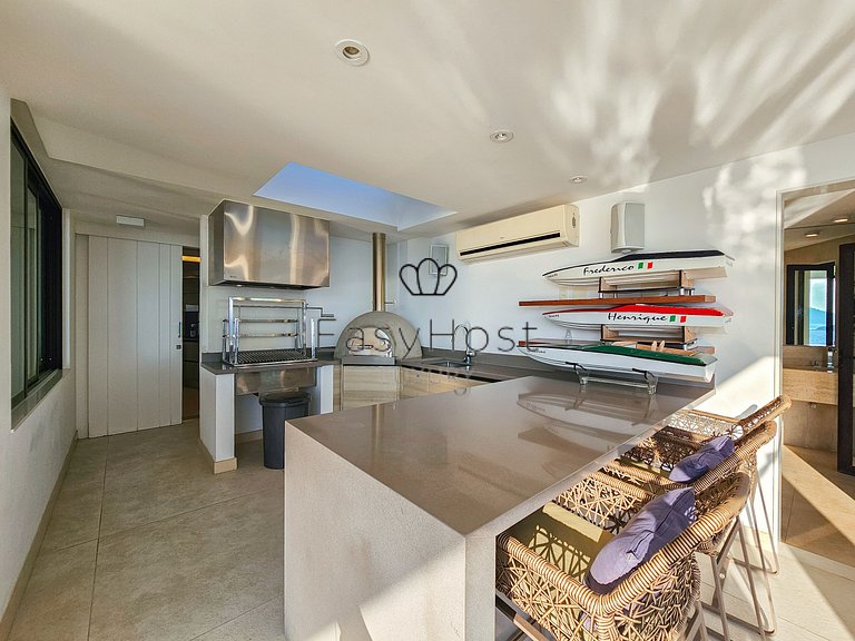 Luxury house for rent in Angra dos Reis with pool ocean view