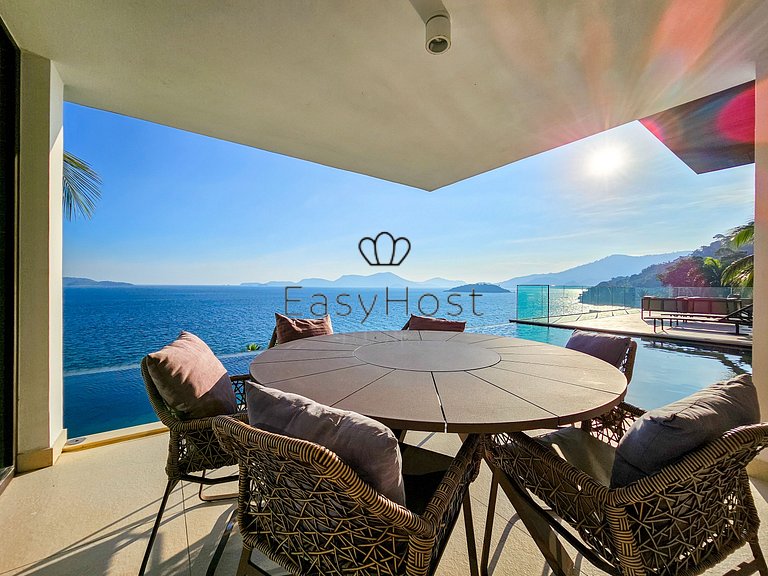 Aluguel de casa de luxo em Angra dos Reis com piscina borda