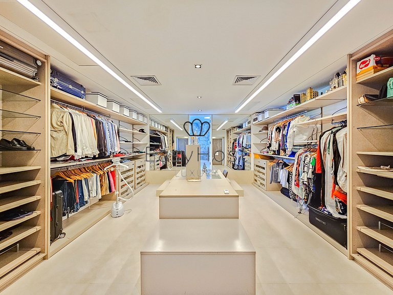 Luxury house for rent in Angra dos Reis with pool ocean view