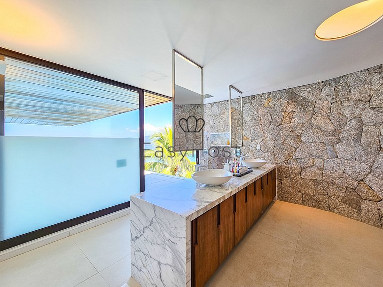 Aluguel de casa de luxo em Angra dos Reis com piscina borda