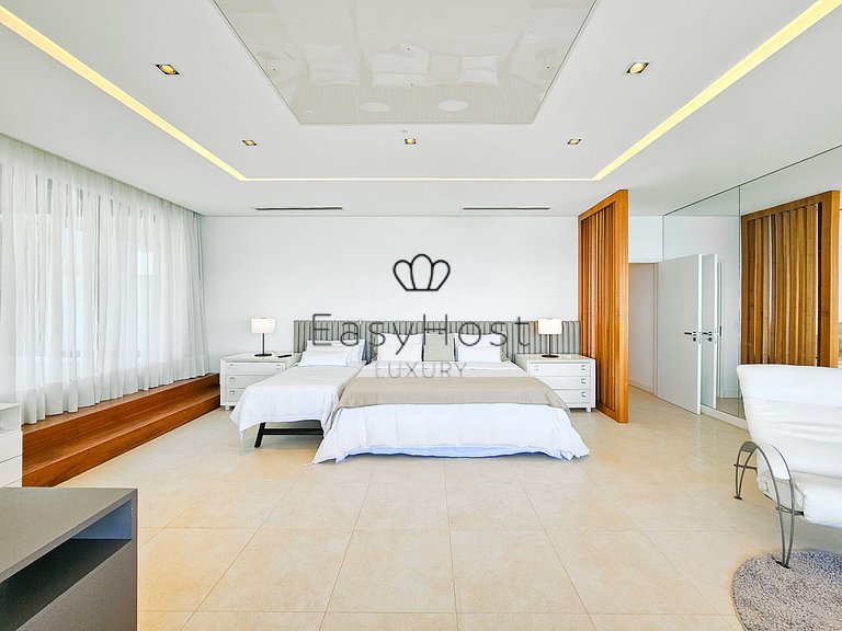 Aluguel de casa de luxo em Angra dos Reis com piscina borda