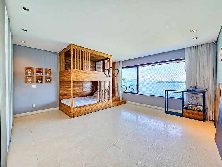 Aluguel de casa de luxo em Angra dos Reis piscina vista mar