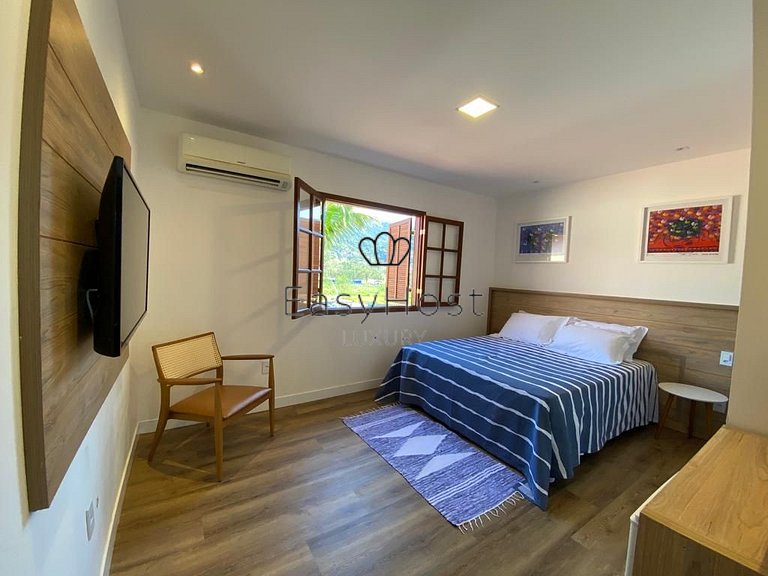 Casa à venda em Angra dos Reis em condomínio fechado