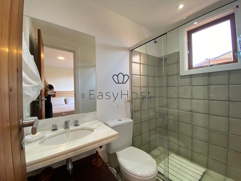 Casa en venta en Angra dos Reis en condominio cerrado.