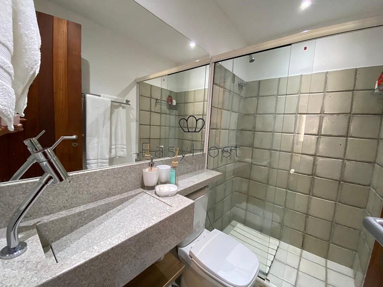 House for sale in Angra dos Reis in a gated community.