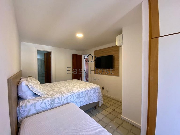 Casa à venda em Angra dos Reis em condomínio fechado