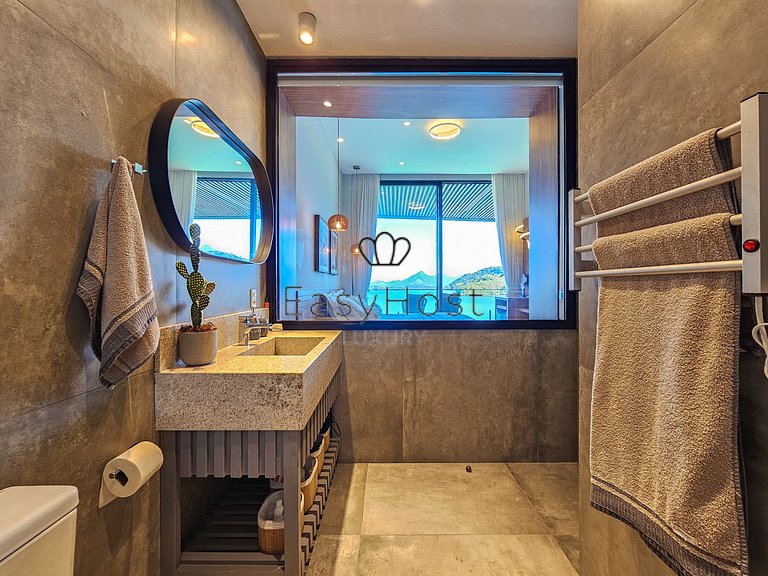 Aluguel de casa luxuosa à beira mar de Angra dos Reis