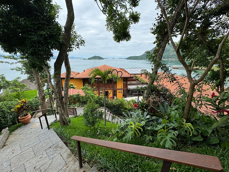 House for sale in Angra dos Reis with pool beach and hot tub
