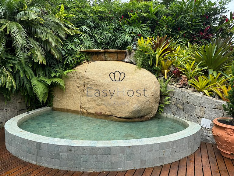 Casa en venta en Angra dos Reis con piscina, playa y jacuzzi