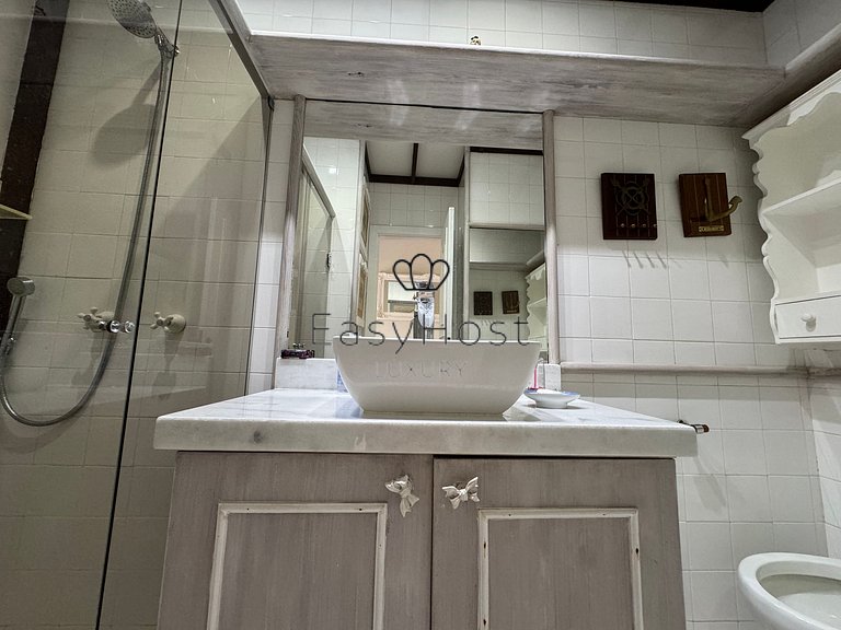 Casa en venta en Angra dos Reis con piscina, playa y jacuzzi