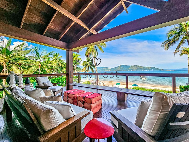 Casa para temporada em Angra com piscina pé na areia e sauna