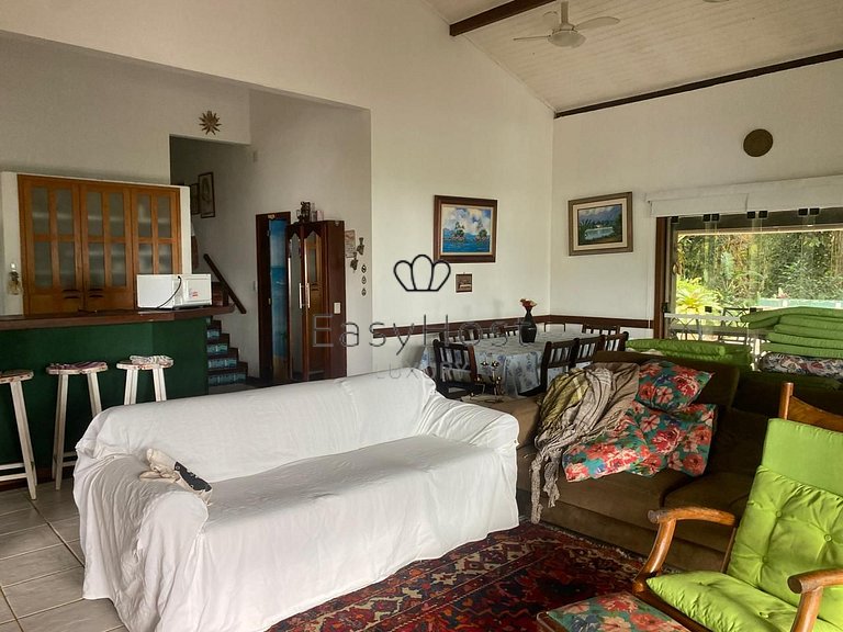 Casa à venda em Iha Grande beira mar com deck e amplo terren