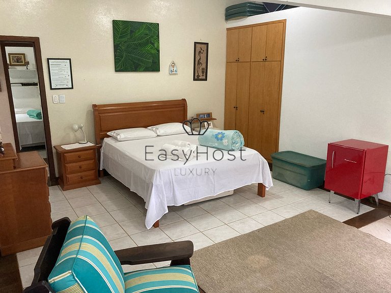 House for sale in Iha Grande by the sea with deck and large