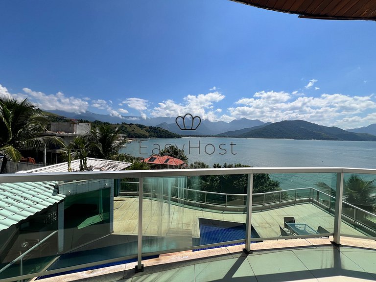 House for sale in condominium with pool, sea and beach views