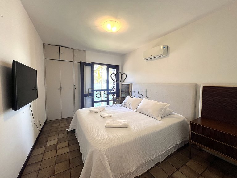 Vacation rental house on the beach in Angra dos Reis, beachf