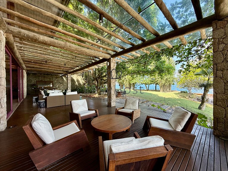 Beach house for sale in Portogalo with sauna, gym and sea vi